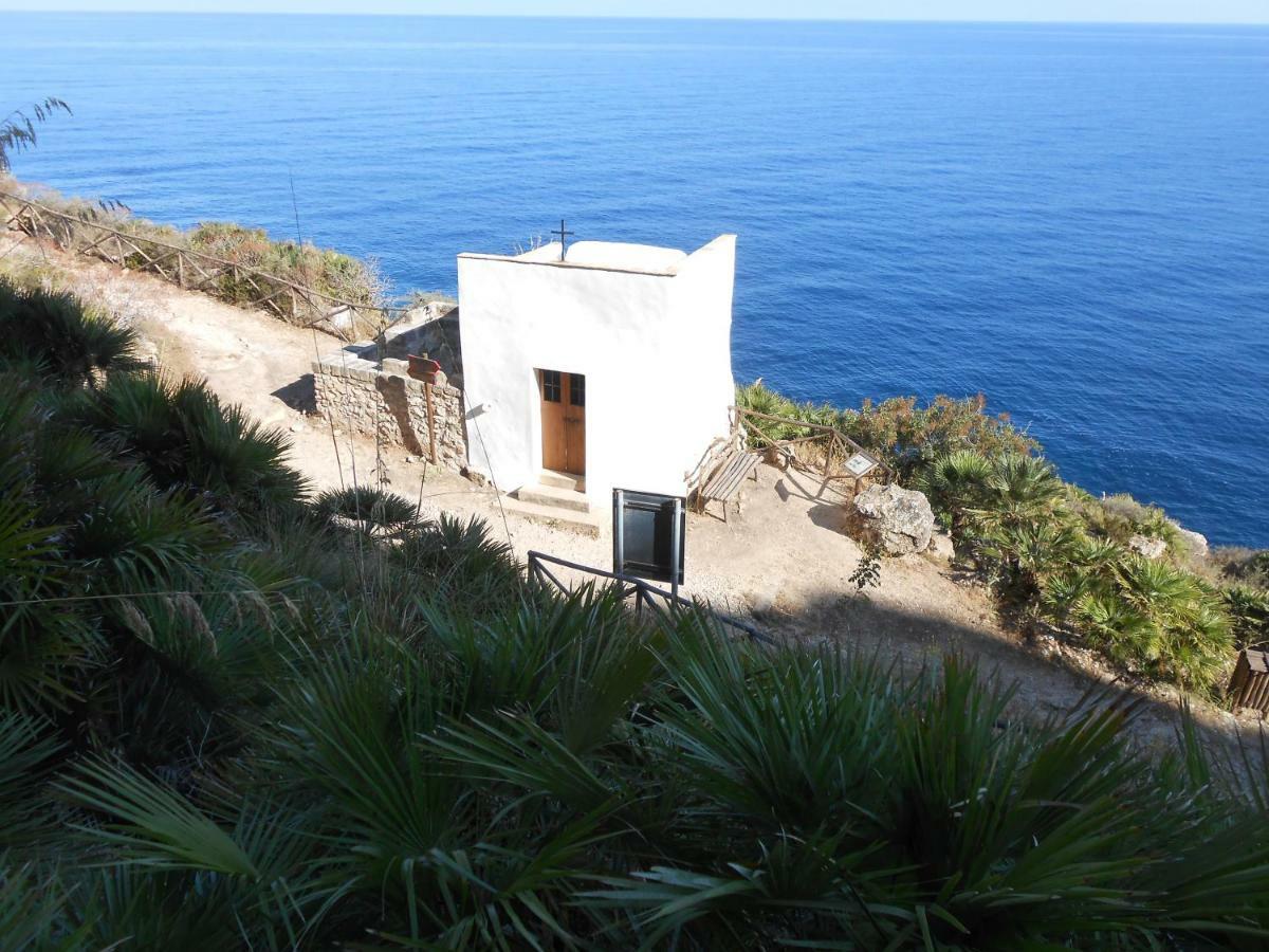 Casa Vacanza Tra Cielo E Mare Custonaci Kültér fotó
